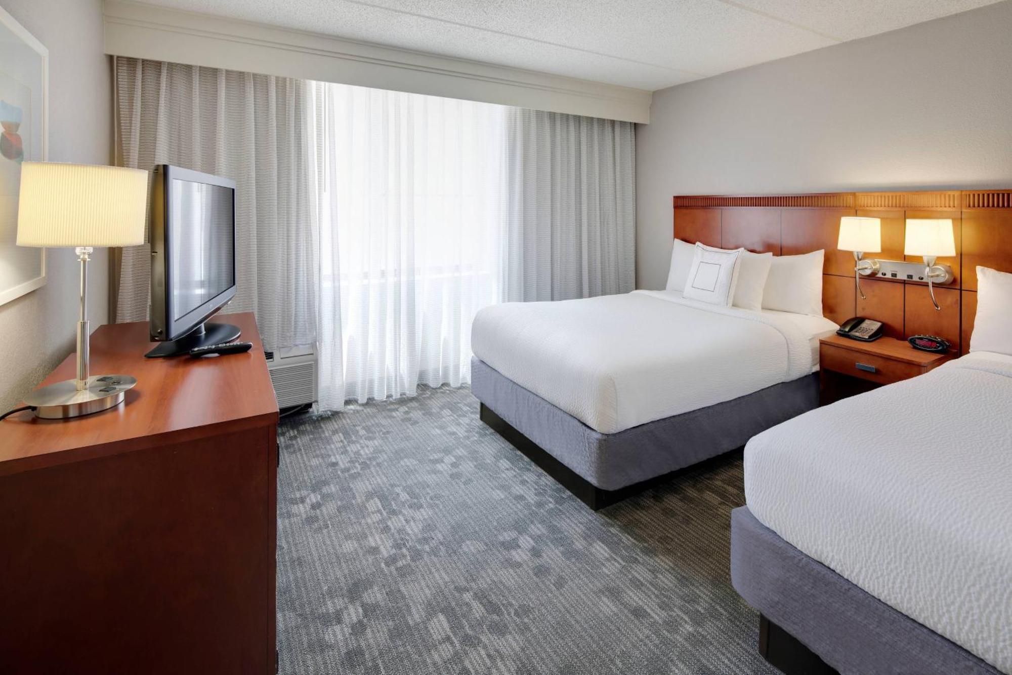 סמירנה Courtyard By Marriott Atlanta Windy Hill/Ballpark מראה חיצוני תמונה